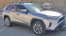 تۆیۆتا ڕاڤ 4